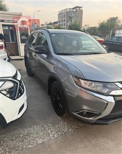 میتسوبیشی ئاوتلاندەر